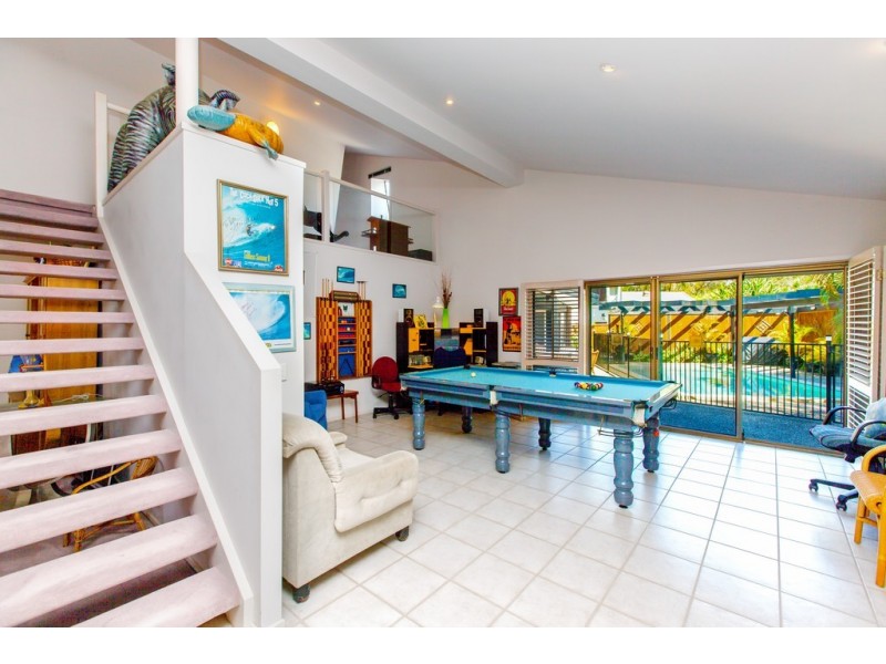 111 Alison Road, Carrara QLD 4211