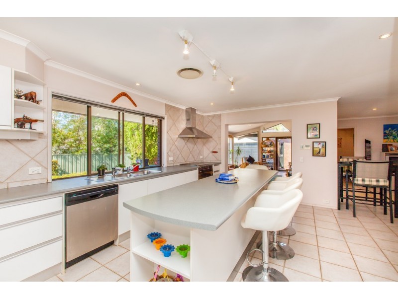 111 Alison Road, Carrara QLD 4211
