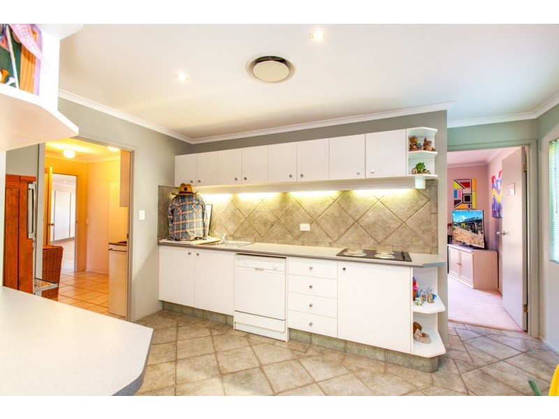 111 Alison Road, Carrara QLD 4211