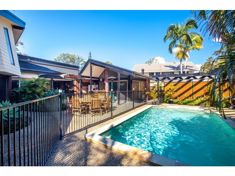 111 Alison Road, Carrara QLD 4211