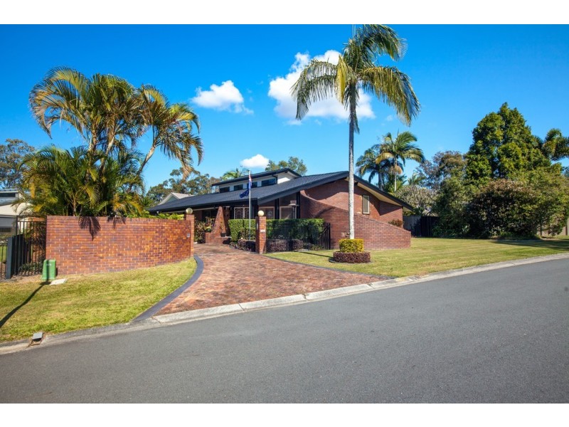 111 Alison Road, Carrara QLD 4211