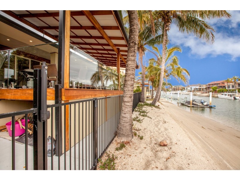 20 Buccaneer Court, Paradise Waters QLD 4217