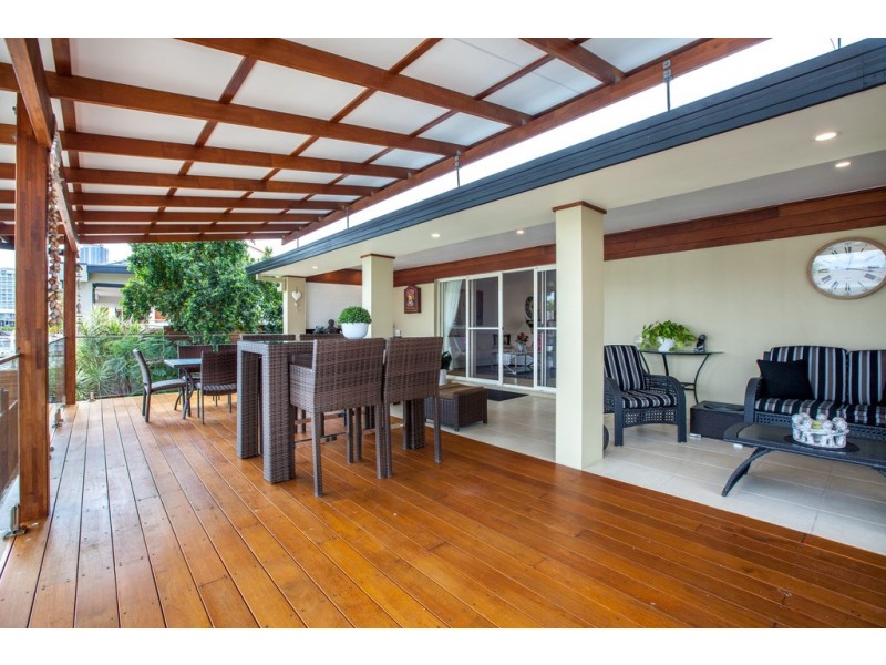 20 Buccaneer Court, Paradise Waters QLD 4217