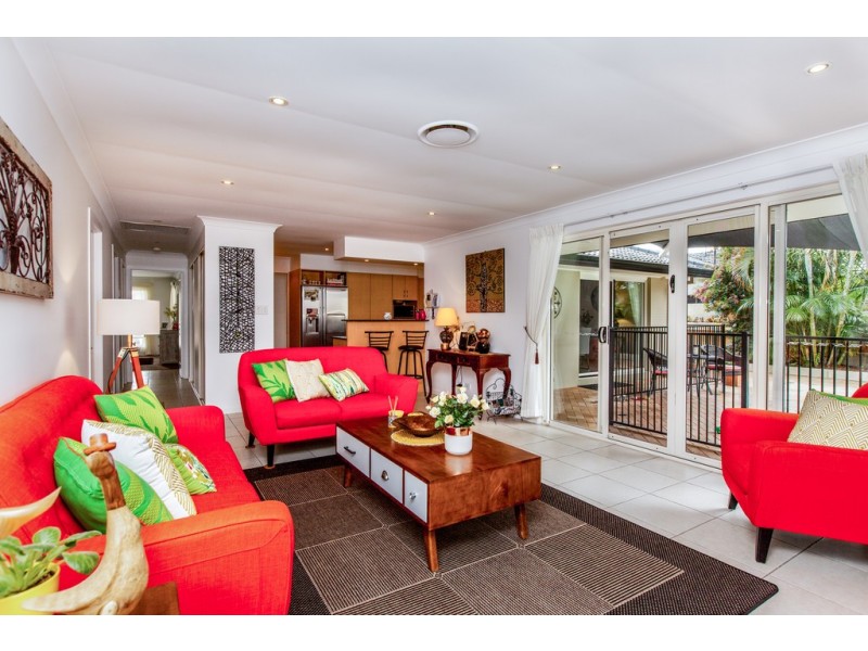20 Buccaneer Court, Paradise Waters QLD 4217