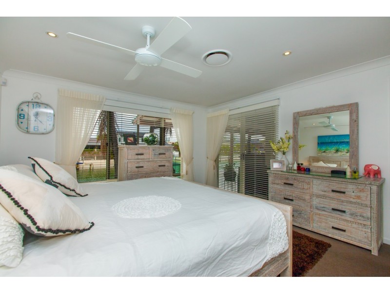 20 Buccaneer Court, Paradise Waters QLD 4217