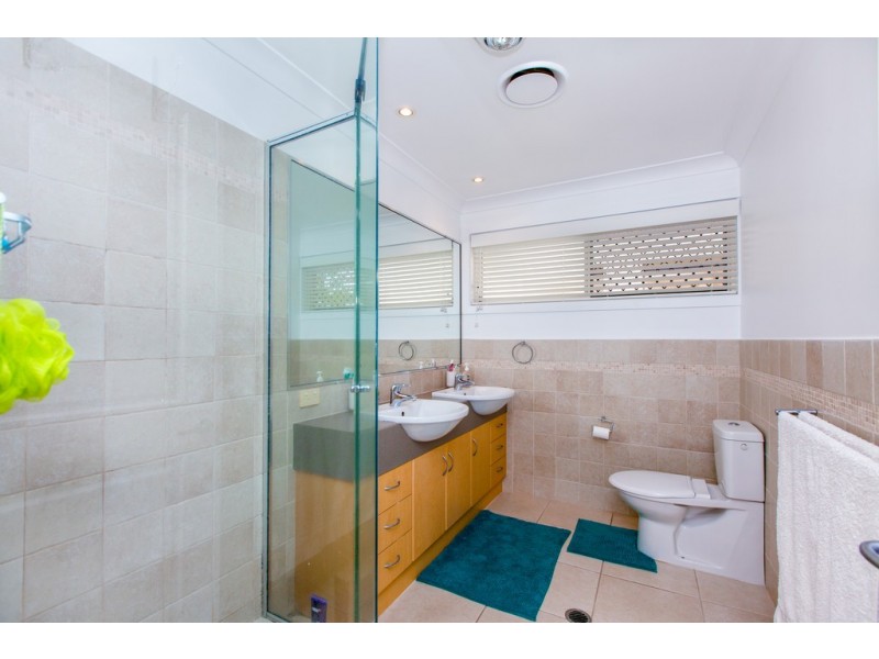 20 Buccaneer Court, Paradise Waters QLD 4217
