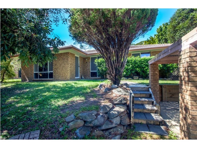 18 Dawnann Court, Carrara QLD 4211