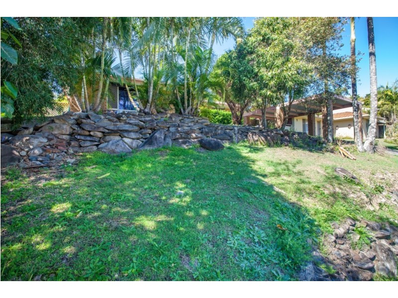 18 Dawnann Court, Carrara QLD 4211