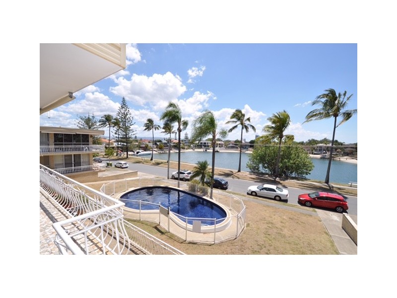 8/11 Watson Esplanade, Surfers Paradise QLD 4217