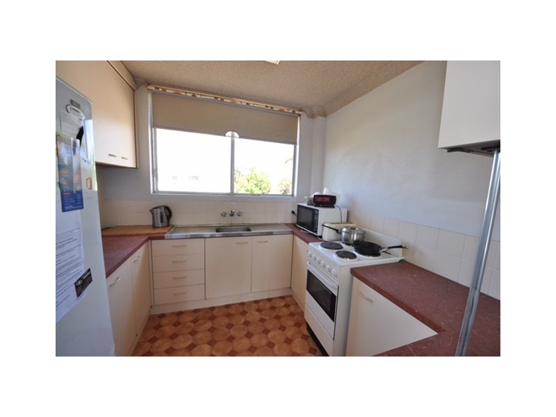 8/11 Watson Esplanade, Surfers Paradise QLD 4217