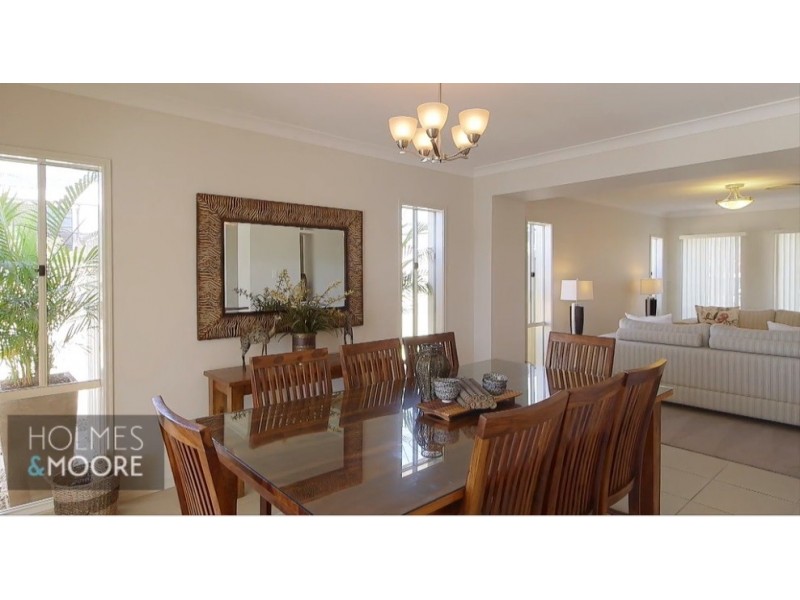 19 Temple Island Circuit, Oxenford QLD 4210