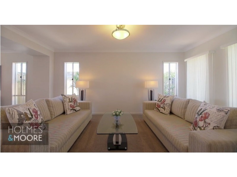 19 Temple Island Circuit, Oxenford QLD 4210