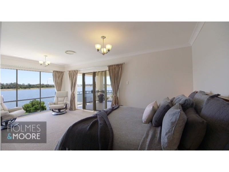 19 Temple Island Circuit, Oxenford QLD 4210