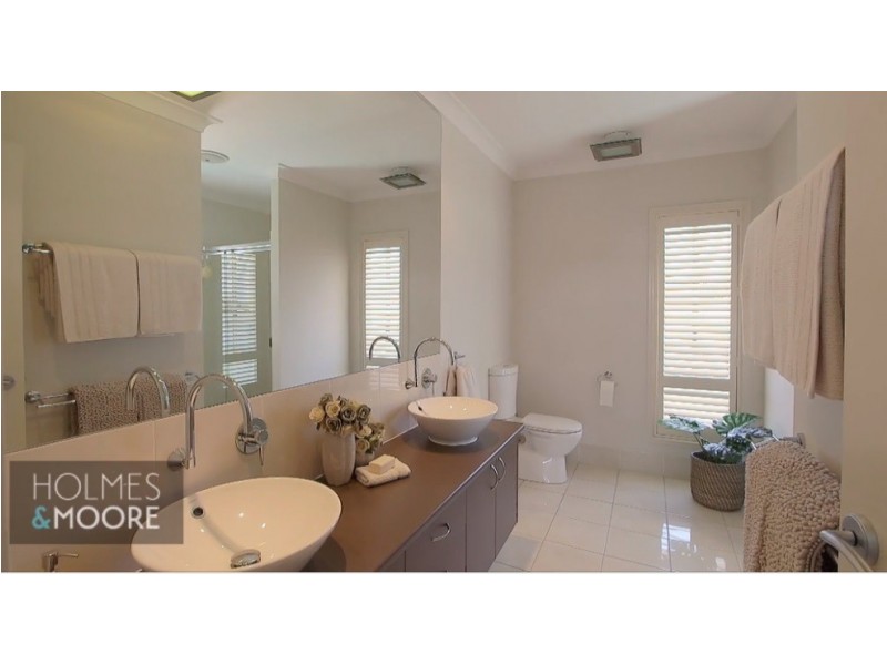 19 Temple Island Circuit, Oxenford QLD 4210