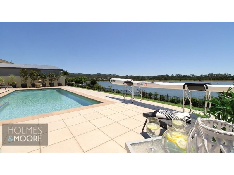 19 Temple Island Circuit, Oxenford QLD 4210