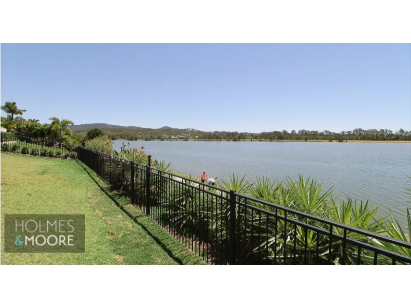 19 Temple Island Circuit, Oxenford QLD 4210