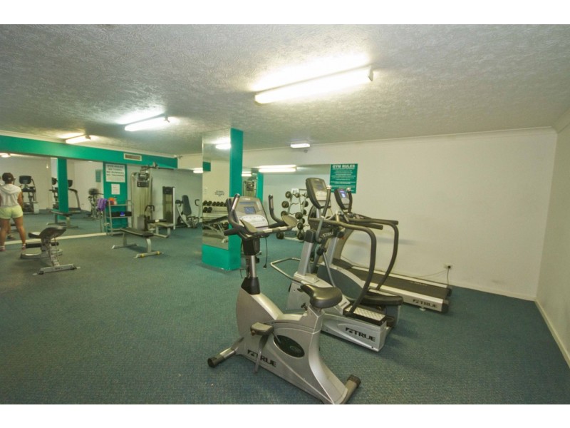 11/148-156 Marine Parade, Southport QLD 4215