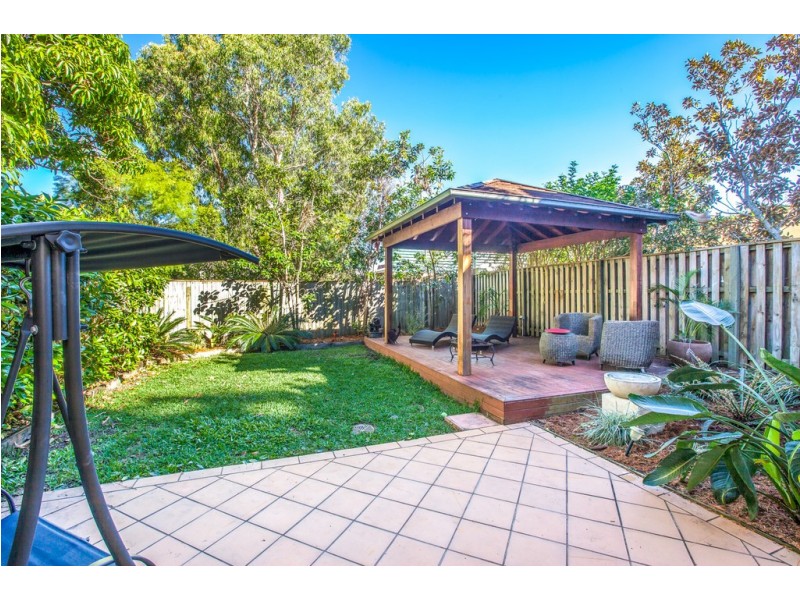 10 Meron Street, Southport QLD 4215