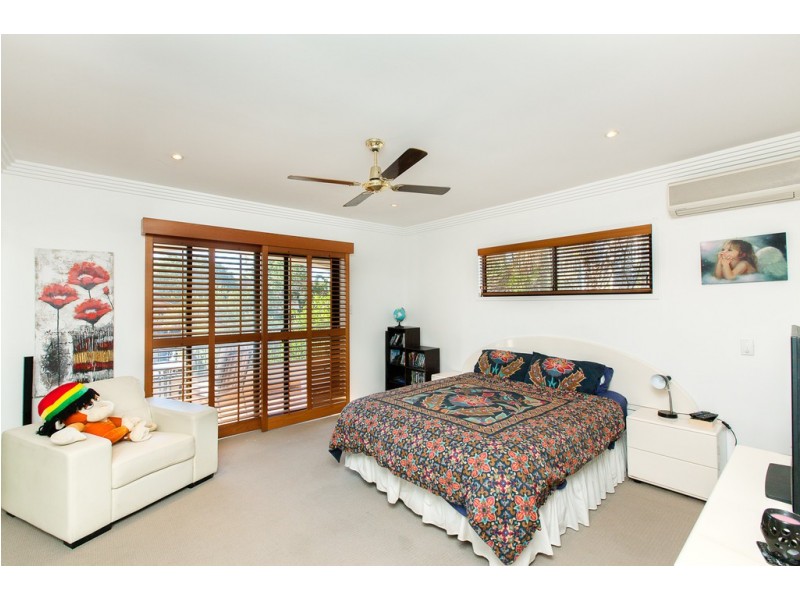 10 Meron Street, Southport QLD 4215