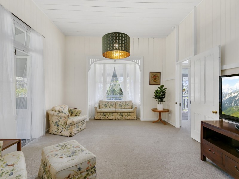 76 Holyrood Road, Maudsland QLD 4210