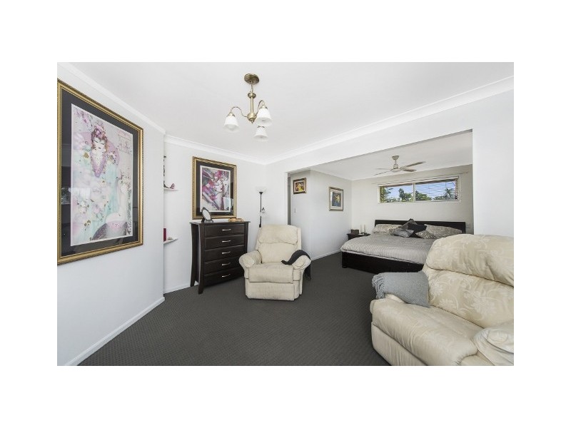 15 Schablon Close, Ormeau Hills QLD 4208