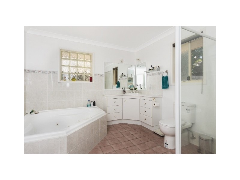 15 Schablon Close, Ormeau Hills QLD 4208