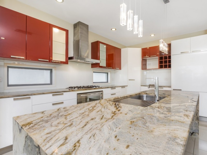 14 Quayside Drive, Helensvale QLD 4212