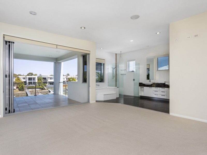 14 Quayside Drive, Helensvale QLD 4212