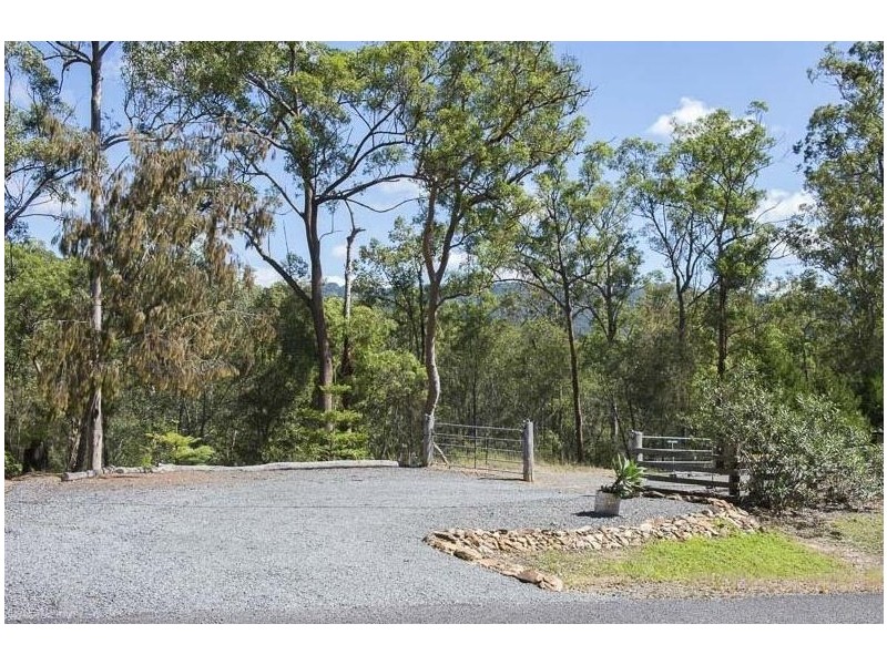 170 Lynwood Drive, Guanaba QLD 4210