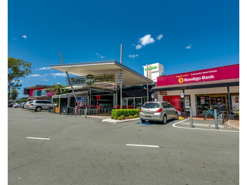 2/15 Thelma Avenue, Biggera Waters QLD 4216