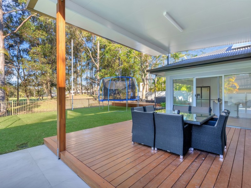 25 Pearson Close, Arundel QLD 4214