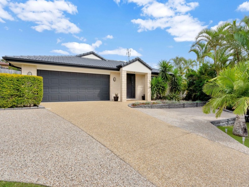 17 Kosrae Street, Pacific Pines QLD 4211