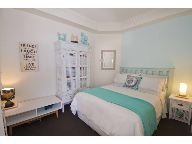 402/182-192 Marine Parade, Labrador QLD 4215