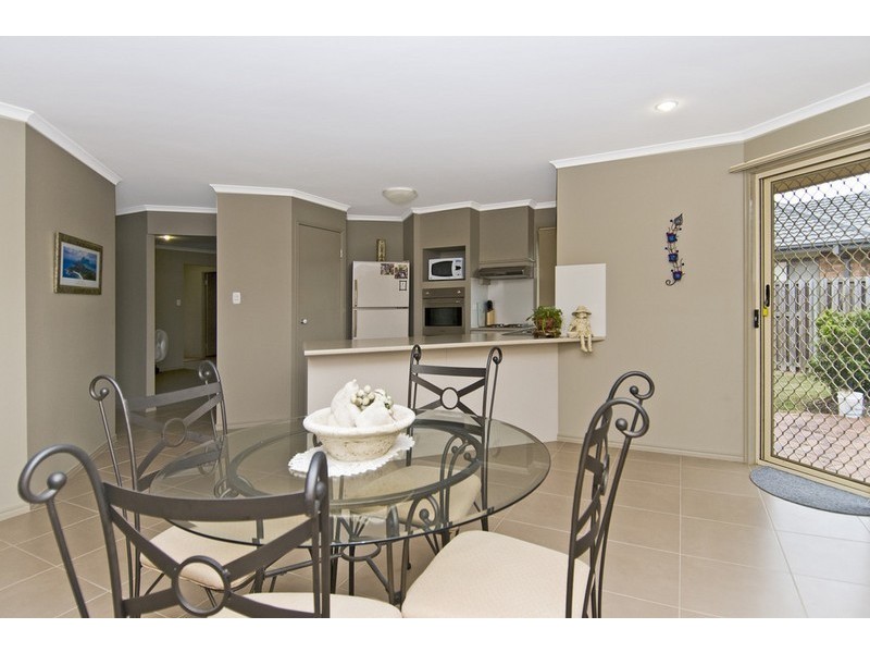 38  Dowson Esplanade, Mudgeeraba QLD 4213