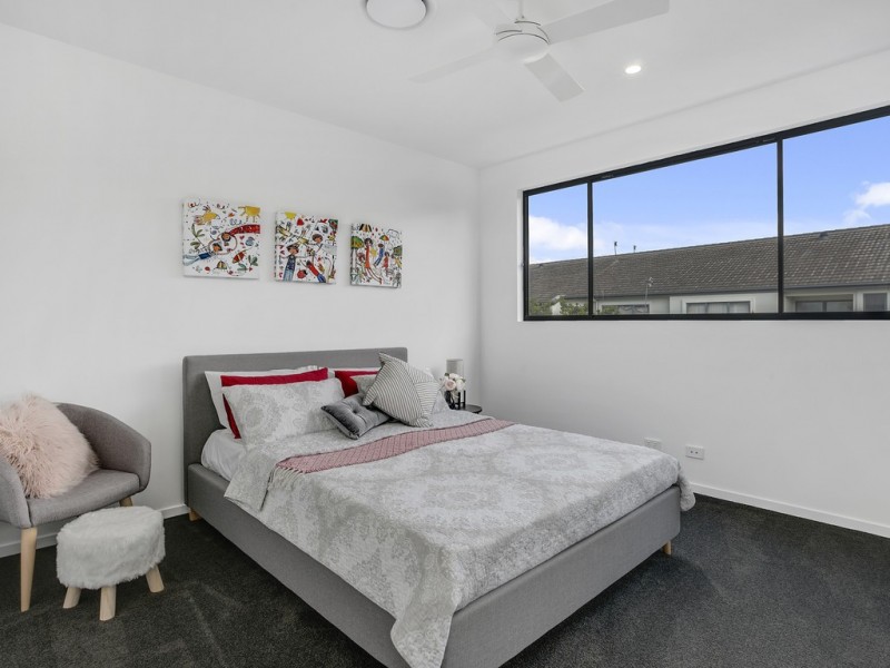 48b Paradise Island, Surfers Paradise QLD 4217