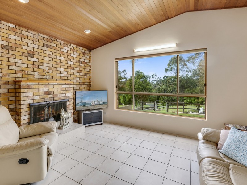 9 Carl Lentz Court, Worongary QLD 4213