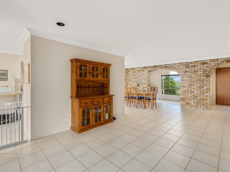 9 Carl Lentz Court, Worongary QLD 4213