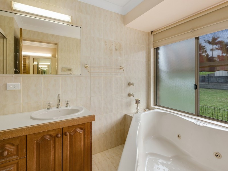 9 Carl Lentz Court, Worongary QLD 4213