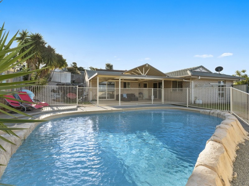 8 Glenn Court, Worongary QLD 4213