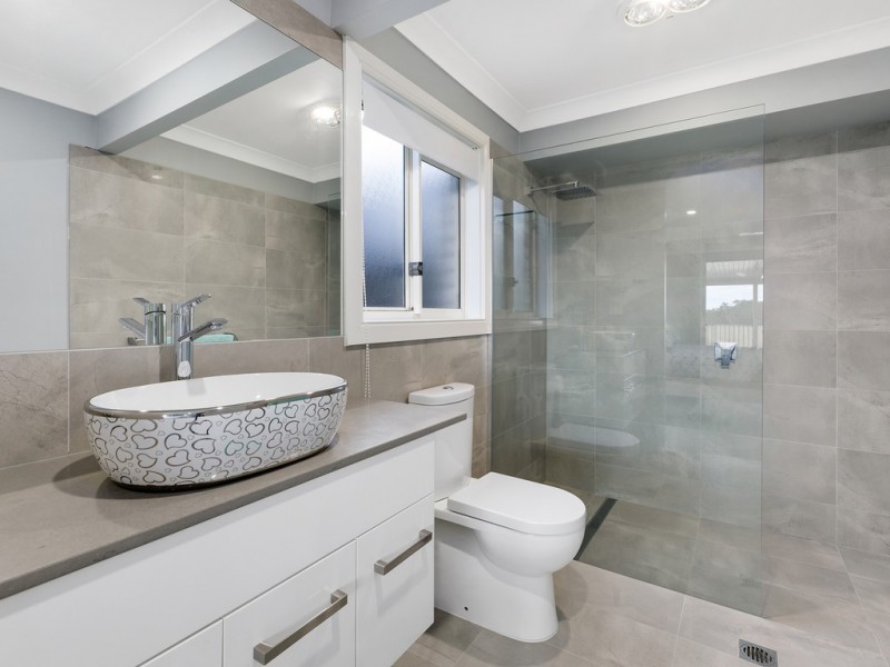 8 Glenn Court, Worongary QLD 4213