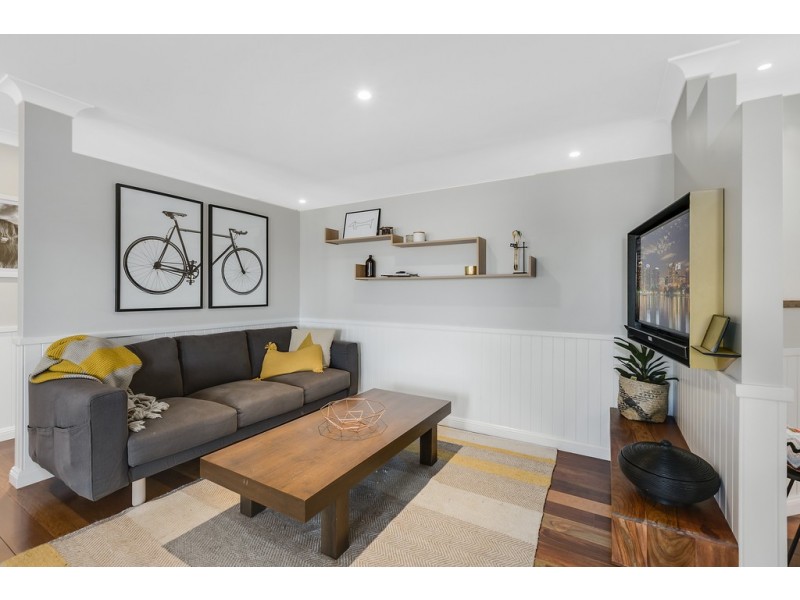 104 SANTA ISOBEL BOULEVARD, Pacific Pines QLD 4211