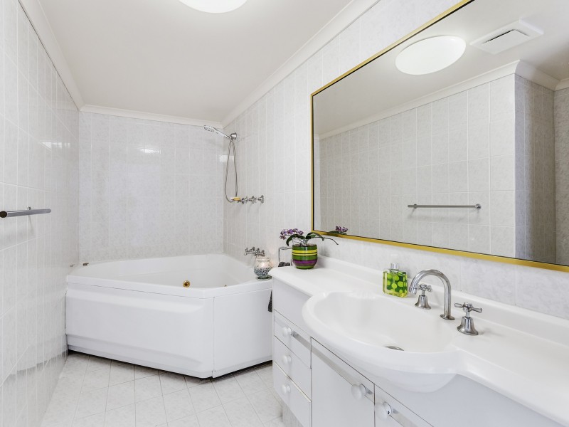 55/510 Marine Parade, Biggera Waters QLD 4216