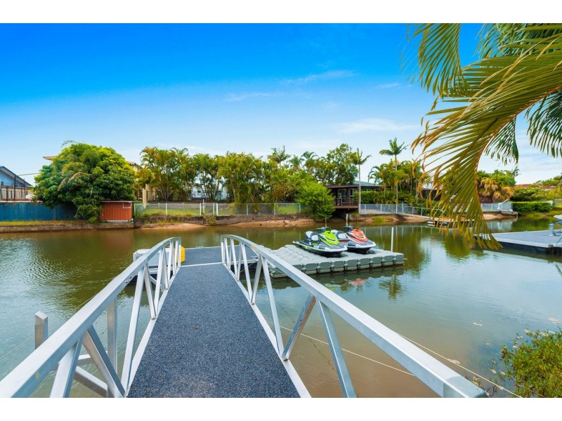51 Poinciana Boulevard, Broadbeach Waters QLD 4218
