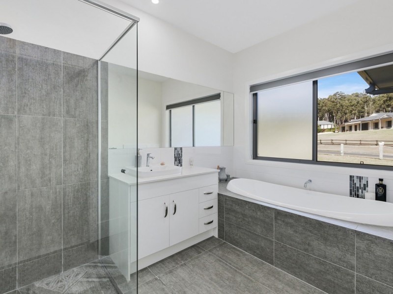 86-92 Camphor Drive, Boyland QLD 4275