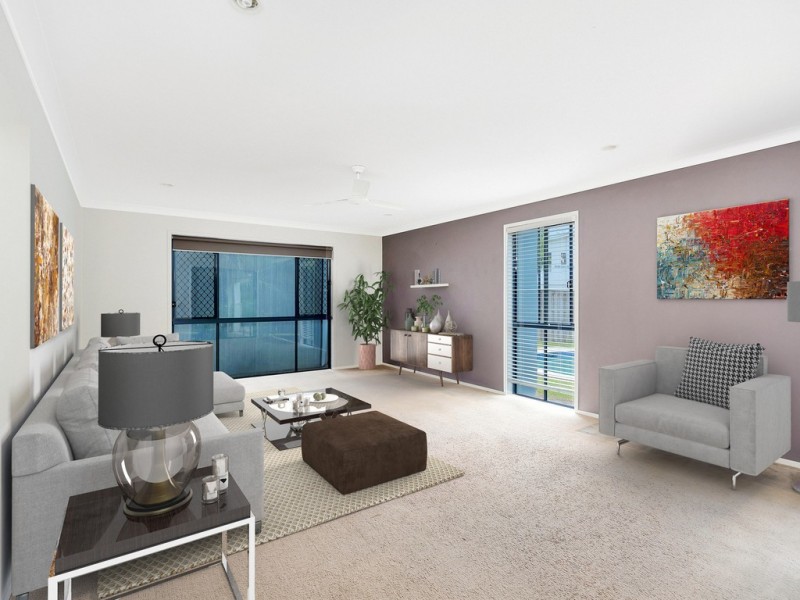 27 Silver Dawn Crescent, Oxenford QLD 4210