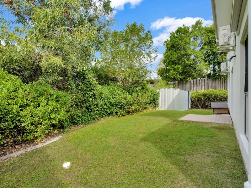 27 Silver Dawn Crescent, Oxenford QLD 4210
