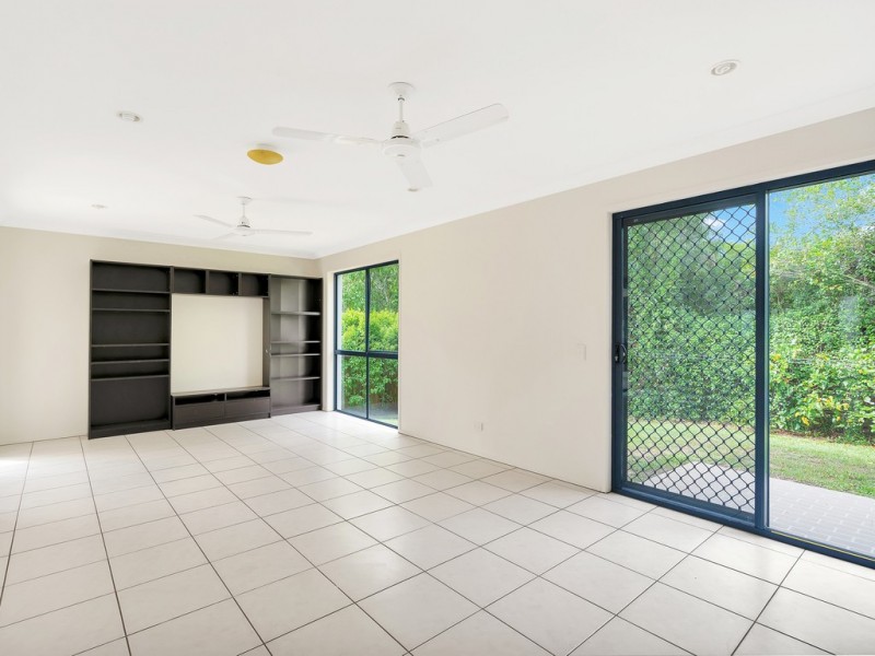 27 Silver Dawn Crescent, Oxenford QLD 4210