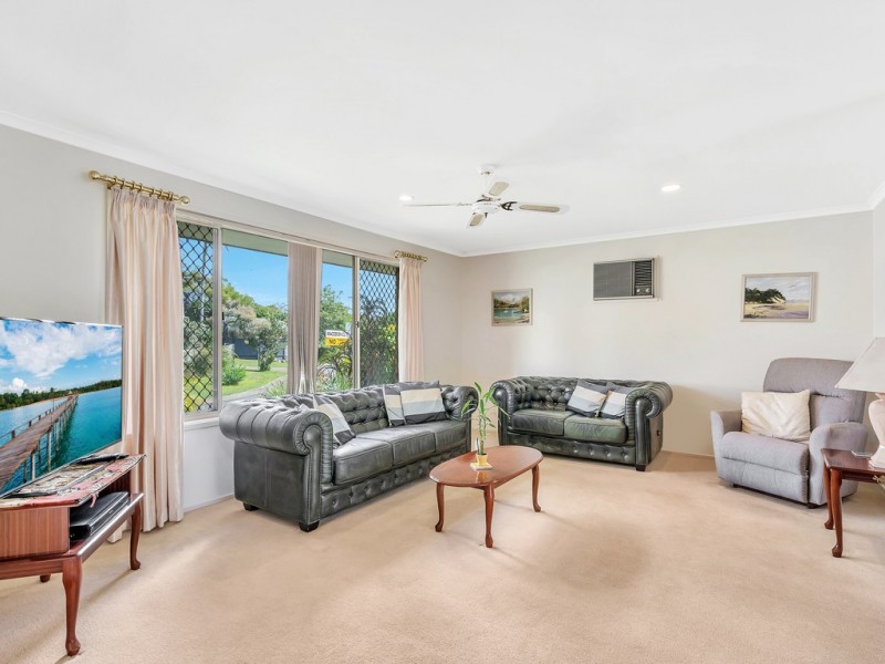 2 Macedon Close, Robina QLD 4226