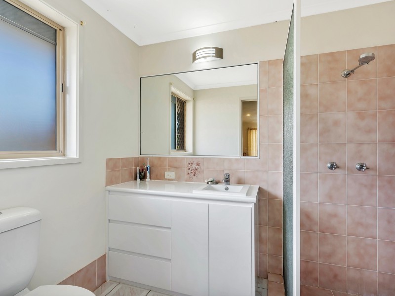 2 Macedon Close, Robina QLD 4226