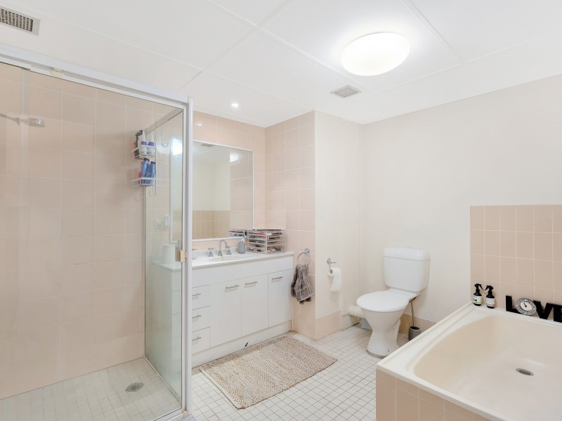 3/102 Oak Avenue, Surfers Paradise QLD 4217